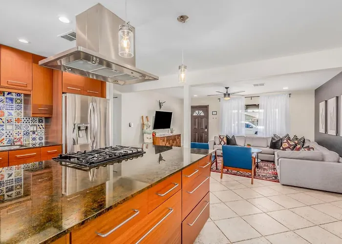 Diamond Oasis - Old Town, Asu - Heated Pool, Dom wakacyjny